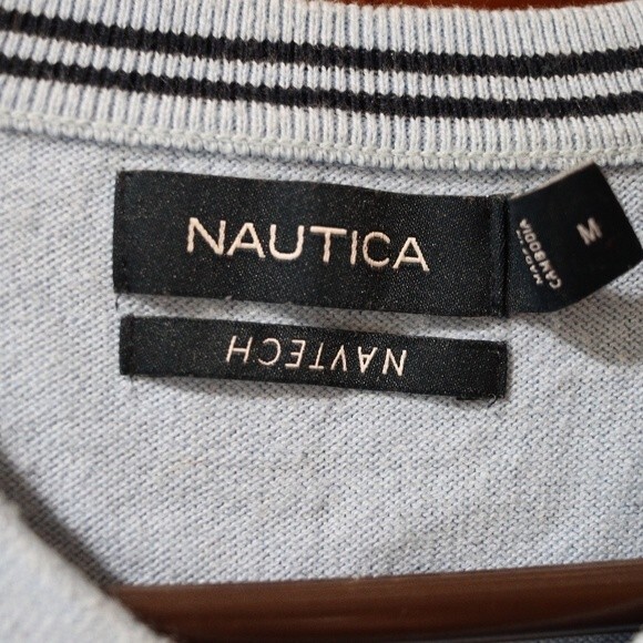 Nautica Navtech Light Blue V-Neck Pullover Sweater Classic Fit Cozy Style Medium - Picture 11 of 13